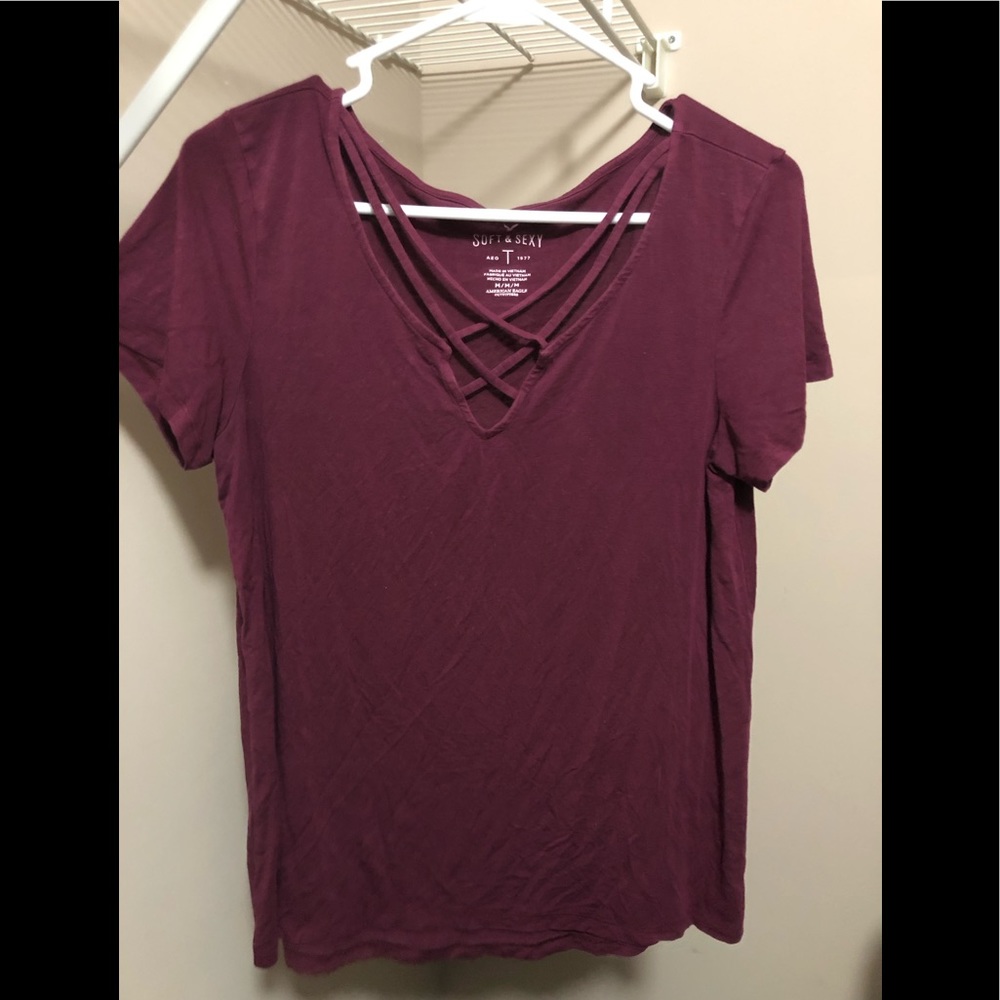 American Eagle criss cross top!
